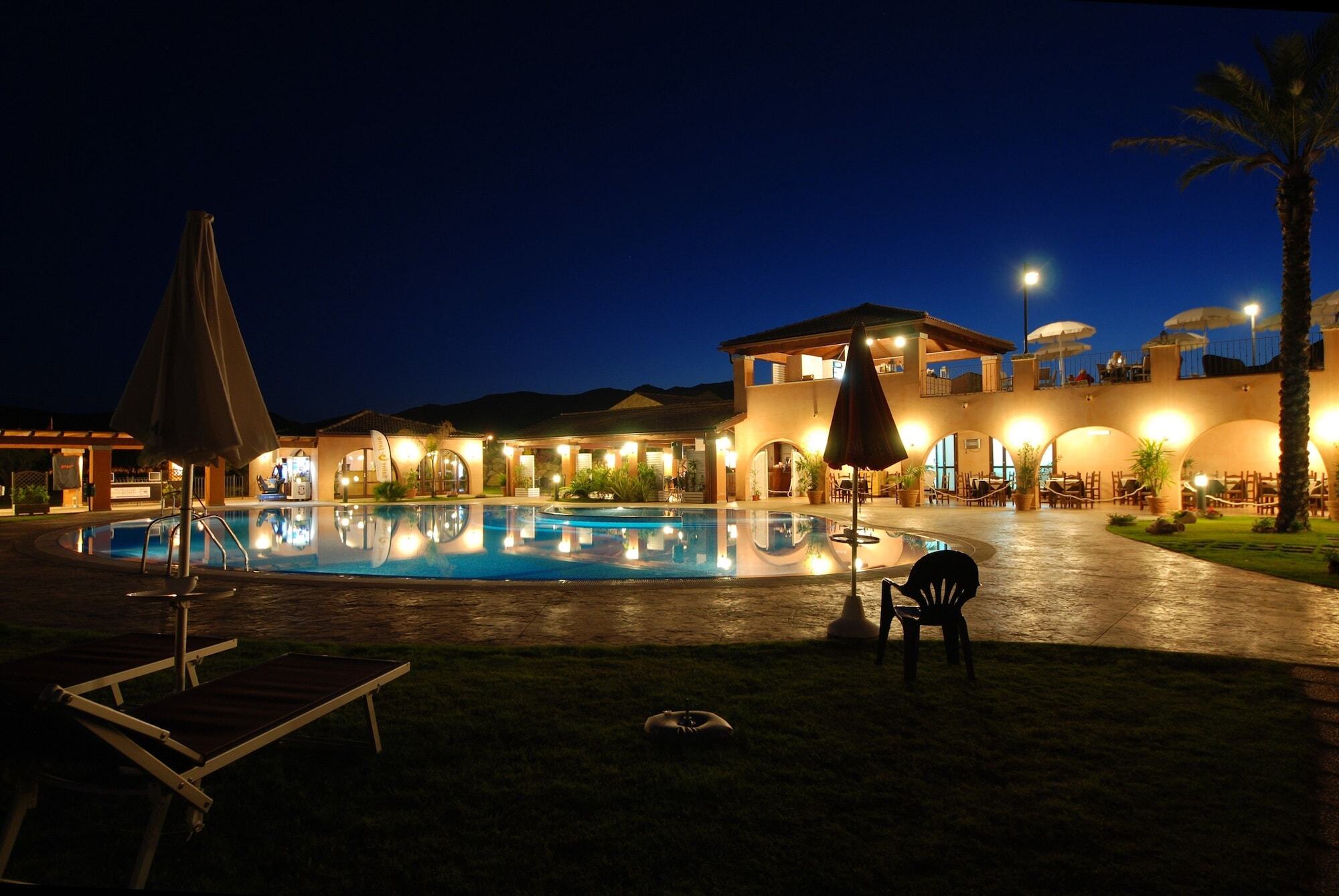 Alma Resort Castiadas Extérieur photo