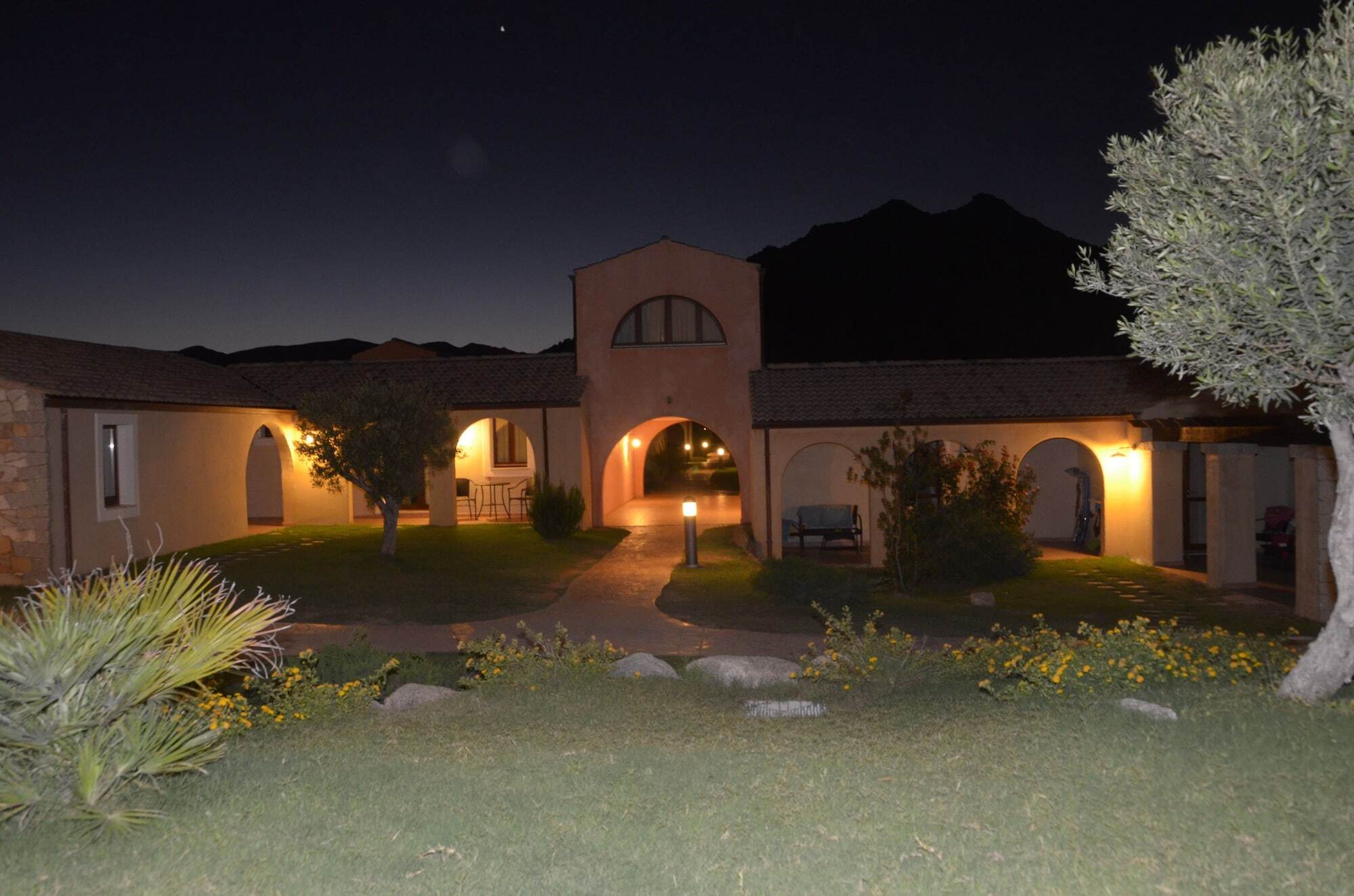 Alma Resort Castiadas Extérieur photo