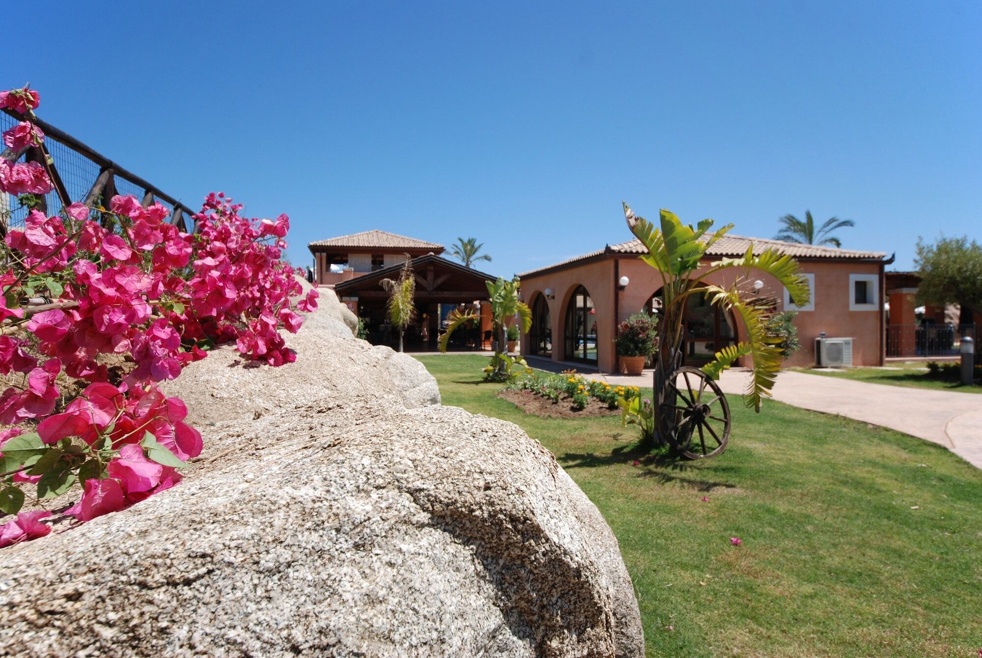 Alma Resort Castiadas Extérieur photo